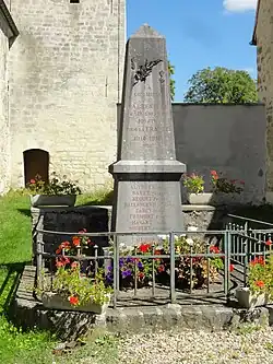 Monument aux morts.