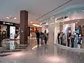 Lacoste et Sunglass Hut au RioMar Shopping - Recife, Pernambouc.