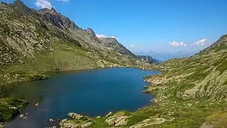 Vue d'un des lacs.