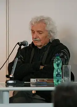 Description de l'image Ladislav Smoljak na Světu knihy 2010.JPG.