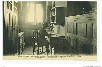 Chambre d'élève.