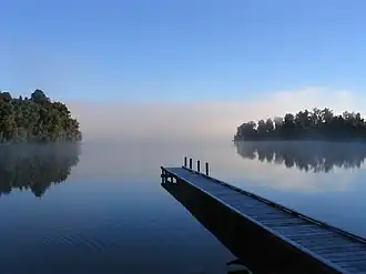 Image illustrative de l’article Lac Mapourika