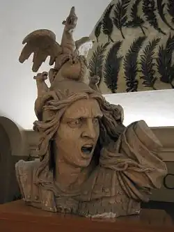 Sophie Frémiet servit de modèle pour le visage du Génie de la guerre dans le Départ des Volontaires crée par François Rude, sur l'Arc de Triomphe.