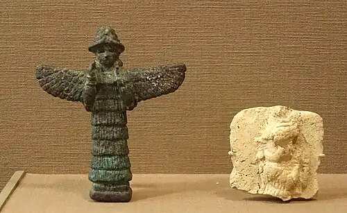 Déesse protectrice (Lam(m)a ?). Musée de l'Institut oriental de Chicago.