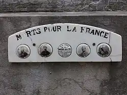 Détail du monument aux morts.