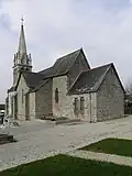 Flanc sud et sacristie.