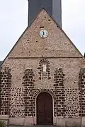 Façade ouest de l'église.