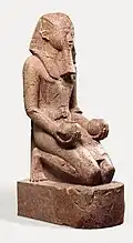 Hatchepsout agenouilléeGranit rose. H. 259 cm. Met