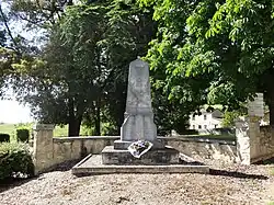 Monument aux morts.