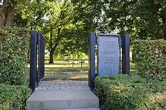 Entrée du cimetière militaire allemand.