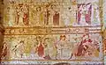 Scènes de la Passion (à lire de droite à gauche) : le Baiser de Judas au Christ entouré de soldats, la Flagellation, le Portement de croix, la Crucifixion.