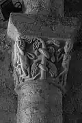 Chapiteau Adam et Ève à la croisée du transept.