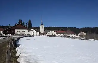 Entrée du village.