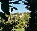 Le Bourg au milieu de la verdure