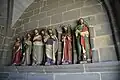 Le Faou : église paroissiale Saint-Sauveur, six saints du porche.