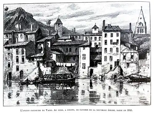 Le quai Arloing dans « L'ancien faubourg de Vaise. Au fond, à droite, le clocher de la nouvelle église, bâtie en 1845. », J. Drevet, 1901.