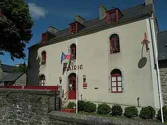 La mairie.