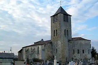 Vue sud-ouest de l'église Saint-Martin (nov.&nbsp;2010)