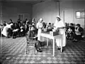 Palais du Travail et son aile dédiée au dispensaire au moment de sa mise en service, 1934.