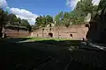 Le casernement détruit du fort