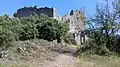 Le château de Fressac, vu du chemin le reliant aux Montèzes.