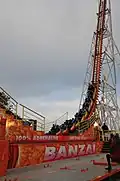 Le Banzai, manège à sensation en forme de « Grand toboggan », en 2016.