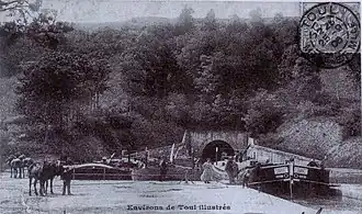 Le tunnel canal.