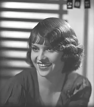 Ginette Leclerc(Léa Lepicard)