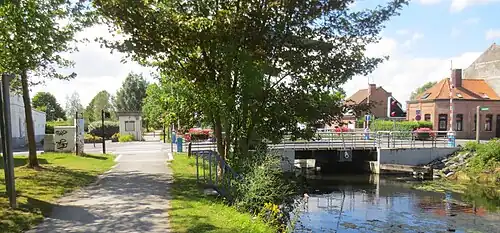 Le canal.