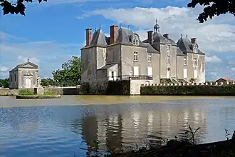 Vue d'ensemble du château où le film est tourné : le Bois-Chevalier.