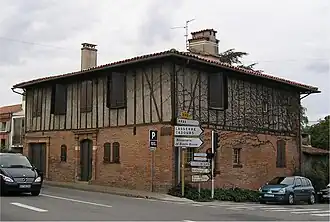 Ancien relais de Poste.