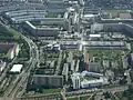 Allee Center (milieu de l'image)