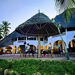 Terrasse d'hôtel.