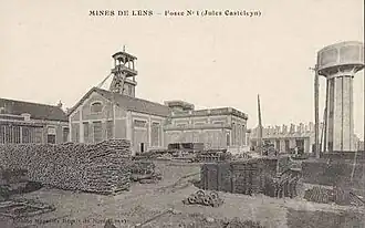 La fosse no&nbsp;1 a été reconstruite après la Première Guerre mondiale avec un chevalement en béton armé.