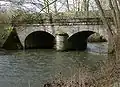 Le pont sur la Baize.