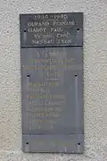 Plaque sur l'église des Petites-Loges