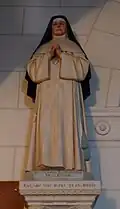 Statue de sainte Marie-Euphrasie Pelletier dans l'église des Verchers-sur-Layon.