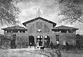 Les abattoirs avant leur transformation de 1929 (leur inauguration ayant alors lieu le 19 mars) ;