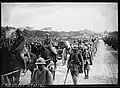 Les soldats du 31e&nbsp;régiment d'infanterie encadrant le cercueil du maréchal Fayolle lors de ses obsèques le 30 août 1928.