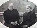 Les sœurs jumelles Berger-Levrault vers 1925