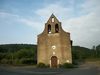 ... et sa façade.
