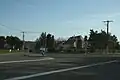 Une autre vue du village.L'intersection du carrefour de la Croix Bonnard.
