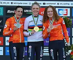 Podium élites.