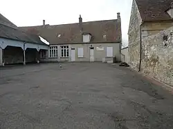 La bibliothèque.
