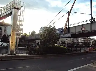 Le pont Hainguerlot franchissant la route nationale 1