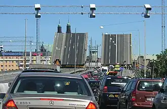 Ouverture du pont aux heures de pointe.