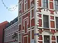Angle entre 28 rue de Roubaix et 2 rue du Lombard.