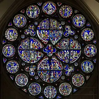 L'Œil du doyen, rare rosace anglaise. Cathédrale de Lincoln (1220-1235).