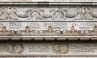 Détail des frises.