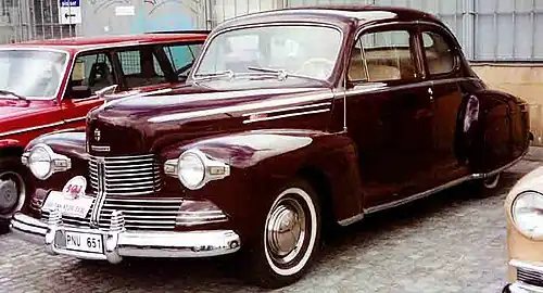 Coupé, 1942.